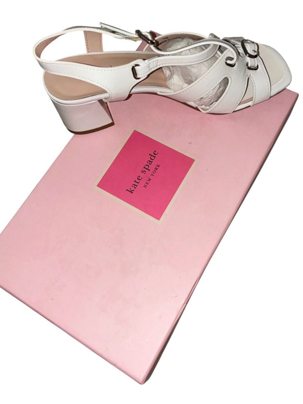Kate Spade New York Ella Sandals in white leather w/block heel and silver Sz 7